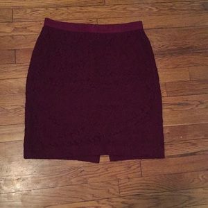 EVERYTHING MUST GO Ann Taylor lace skirt, size 8